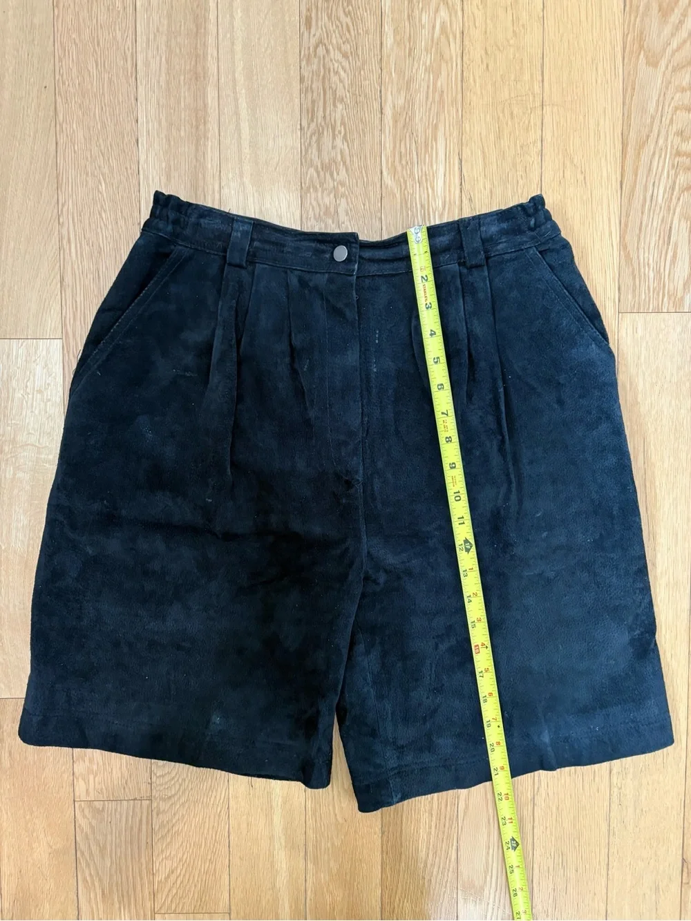 Dont Stop Classic Vintage Suede Pleated Shorts Black High Rise 14 Retro
